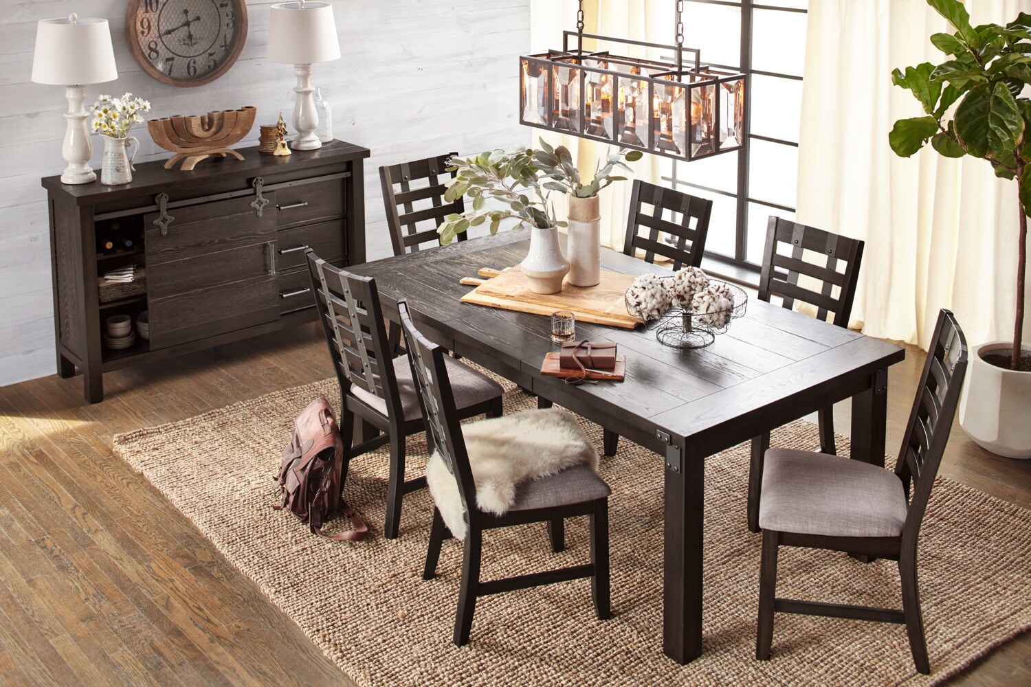 hampton dining room set