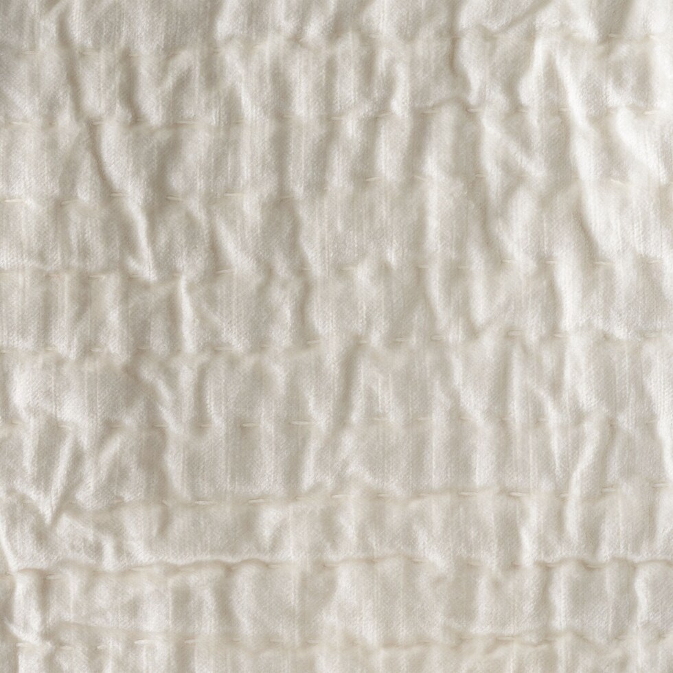 bari white queen quilt   