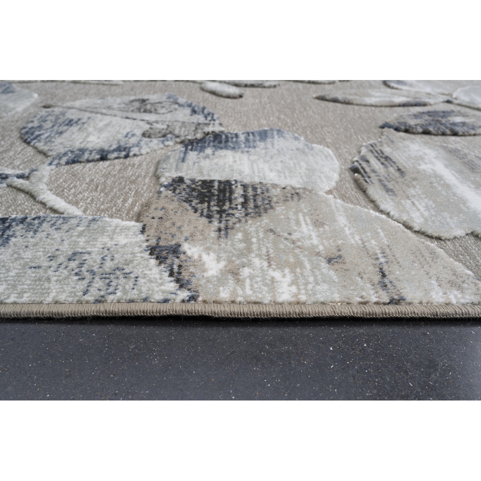 beige rug   