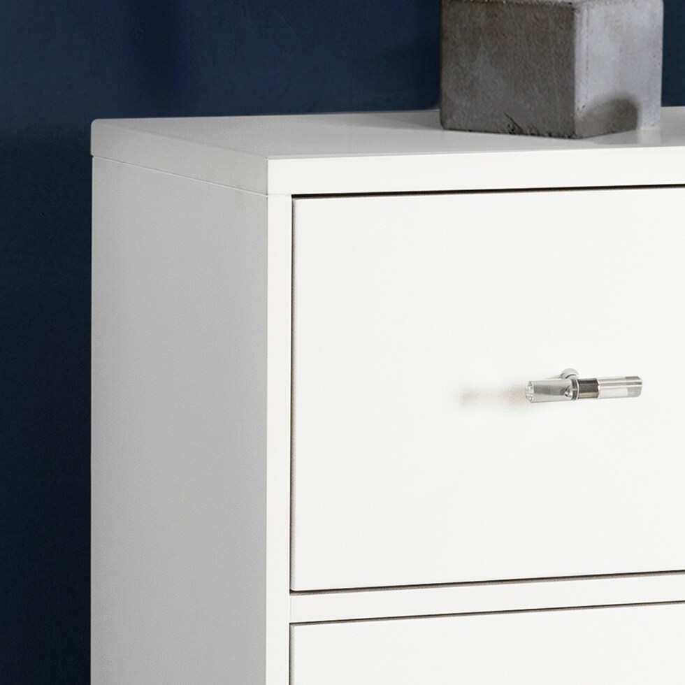 berlynn white chest   
