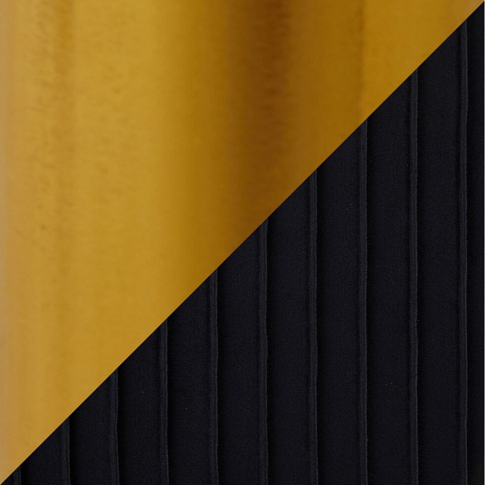 black swatch  