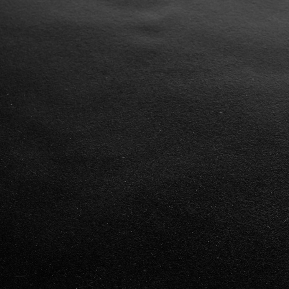 black swatch  