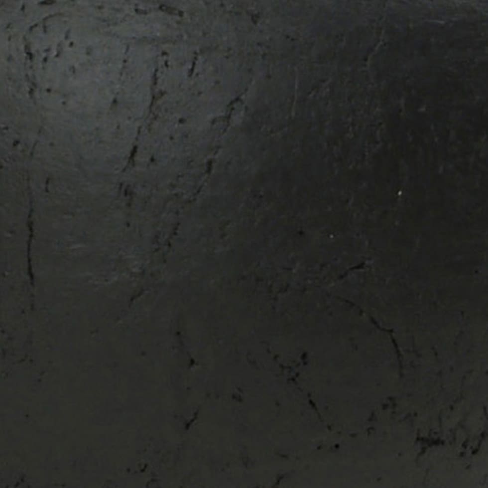 black swatch  