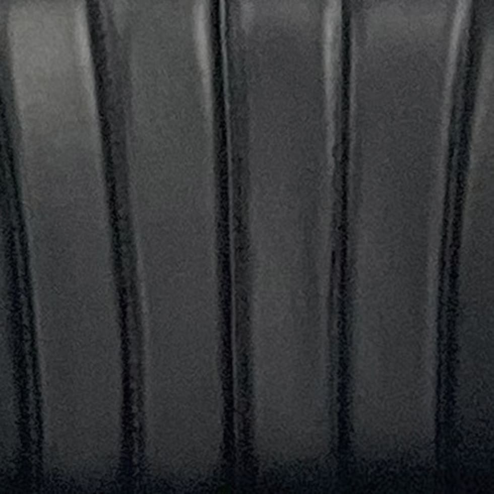 black swatch  