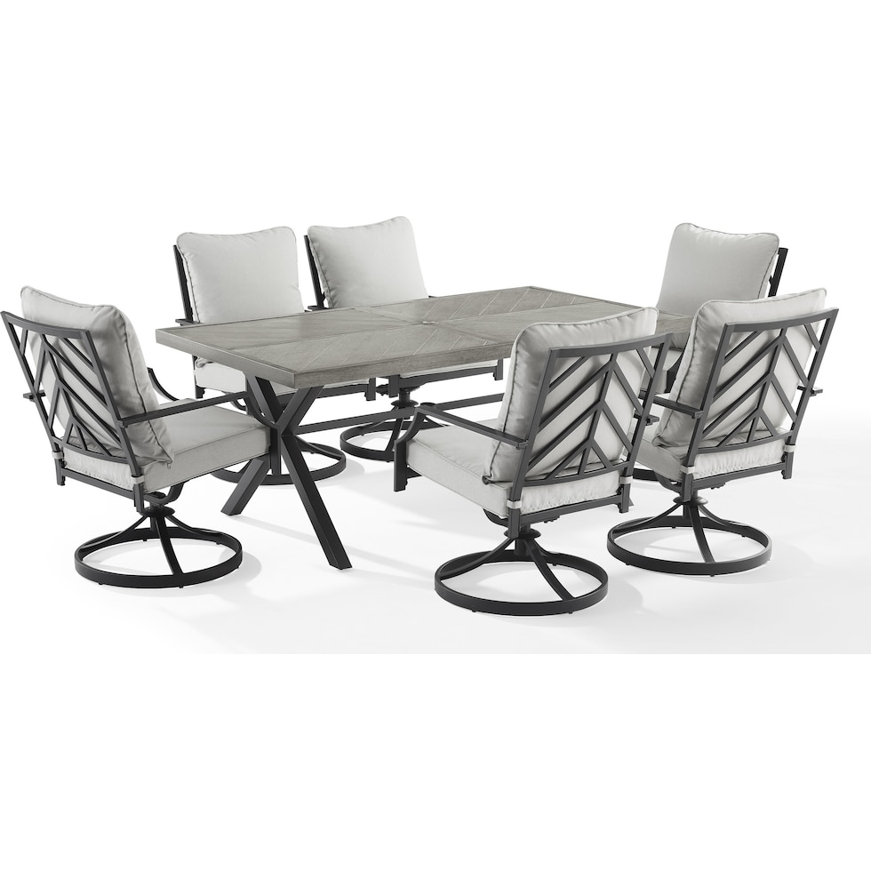 boise gray  pc outdoor dining   