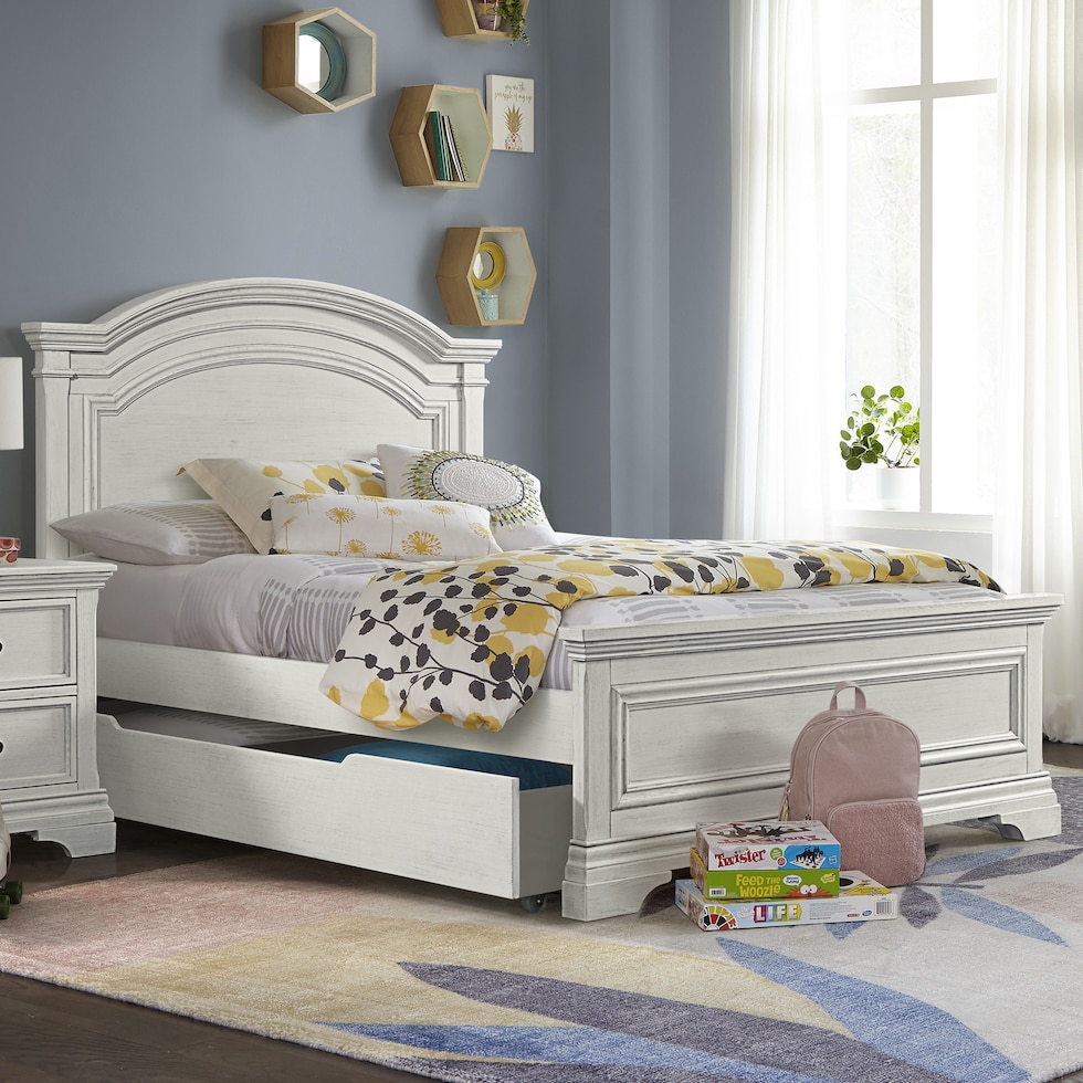 caroline white full bed   