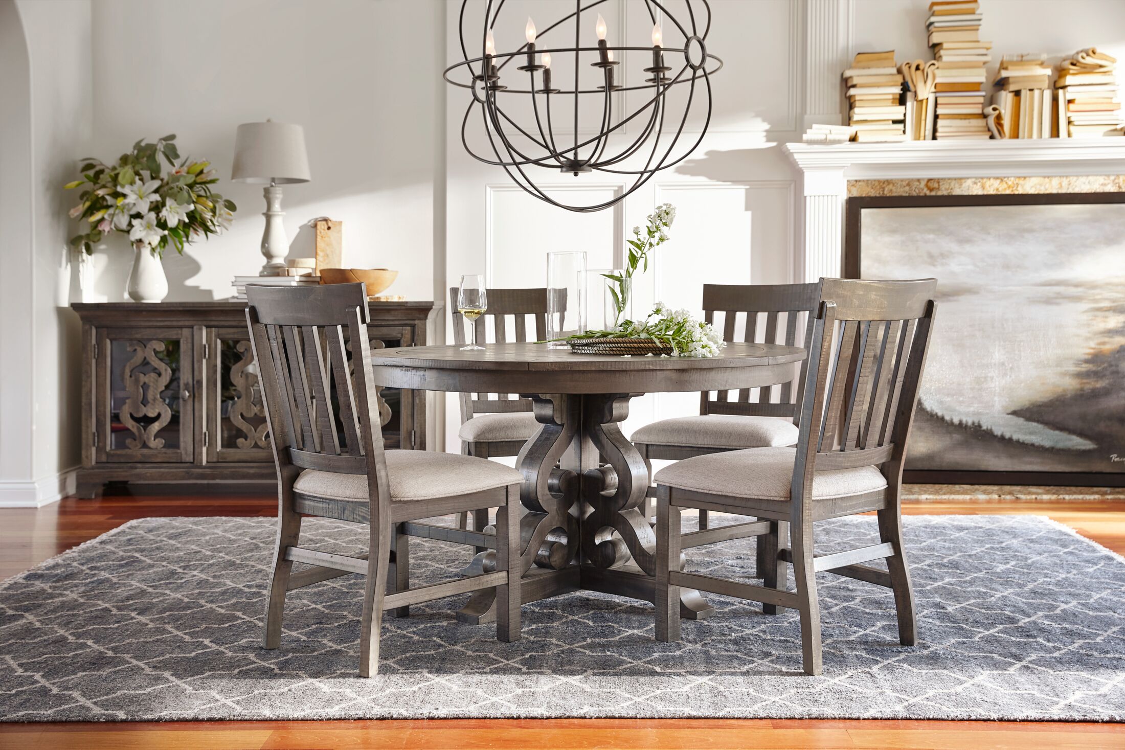 Charthouse round outlet dining table