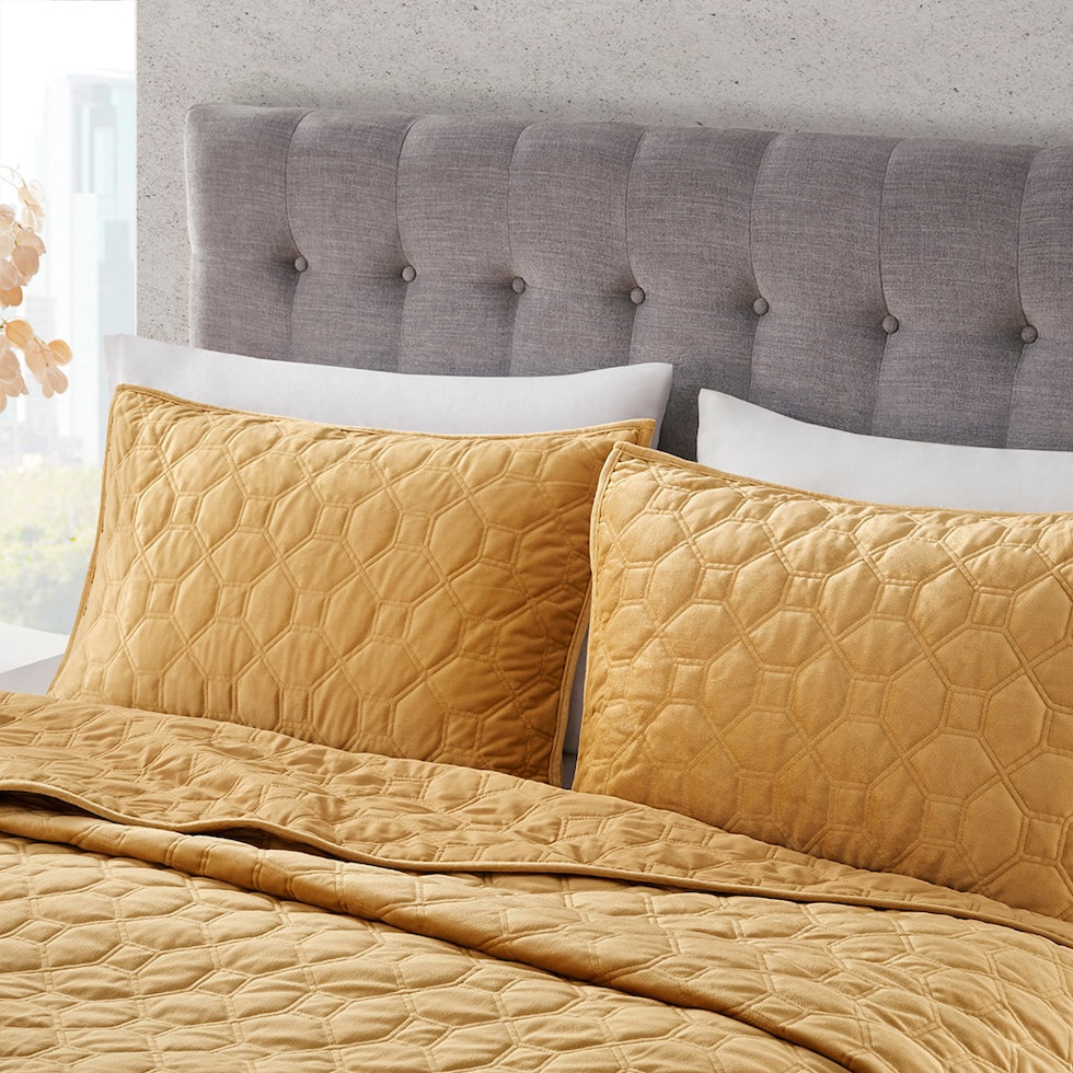coraline yellow full queen bedding set   