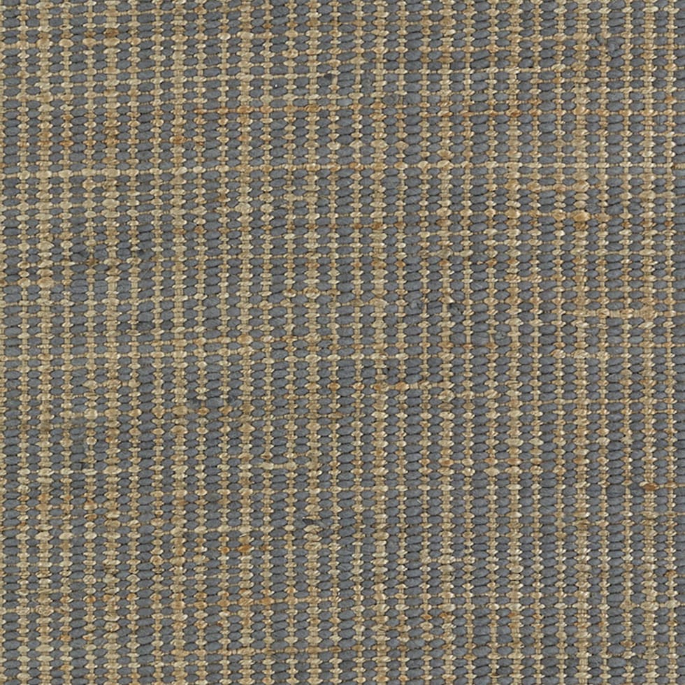 dark brown swatch  