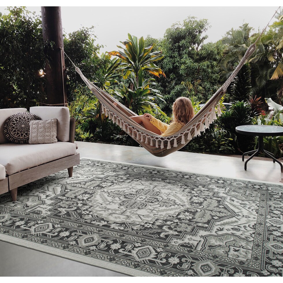 evora gray outdoor area rug   