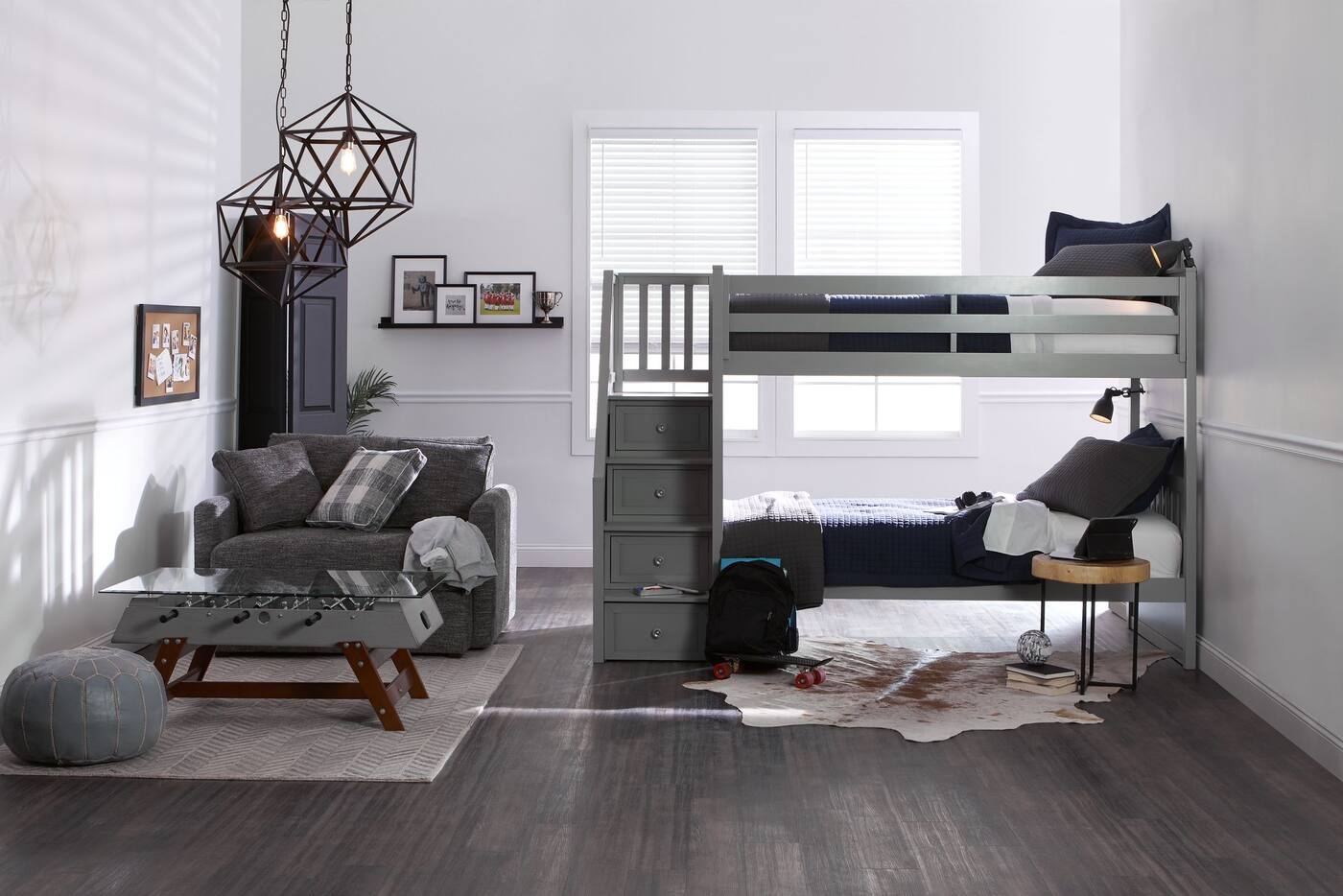 flynn youth bedroom main image  