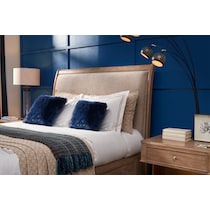 hazel light brown  pc queen bedroom   
