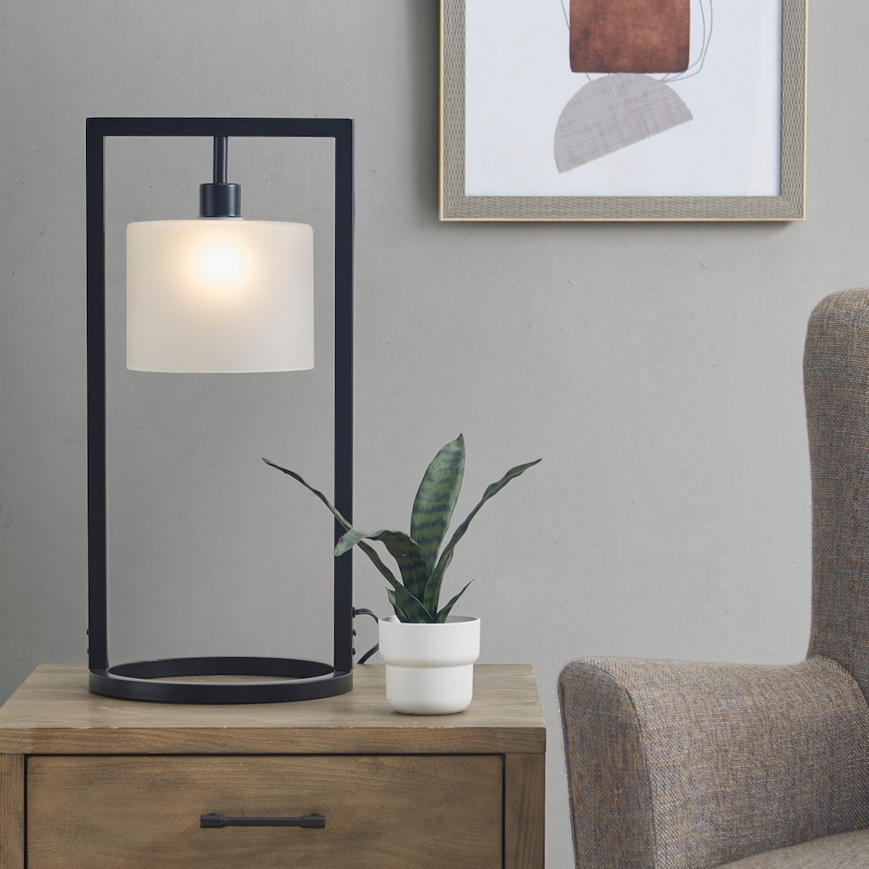 howea black table lamp   