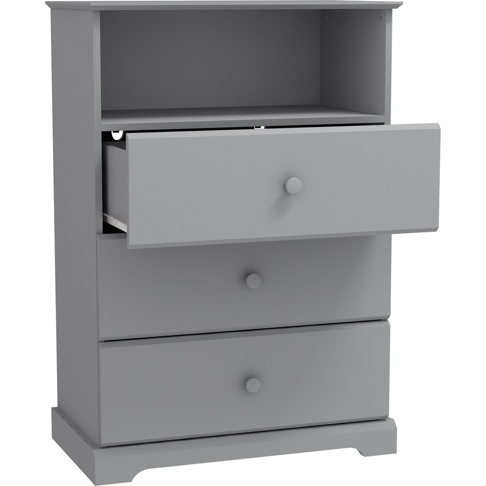 joelle gray chest   