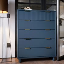 kenya blue chest   