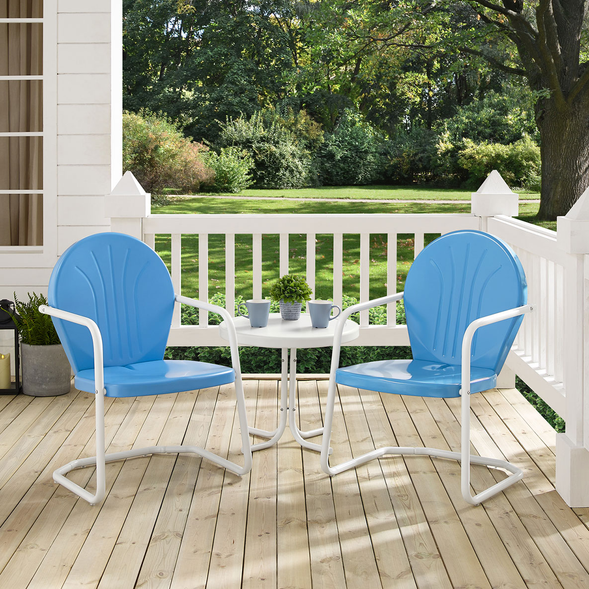 Blue outdoor dining online set