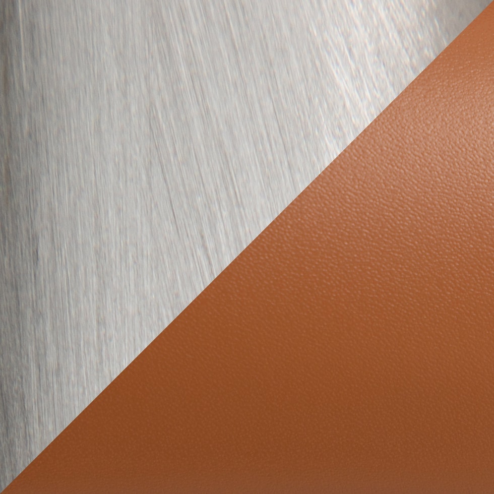 light brown swatch  