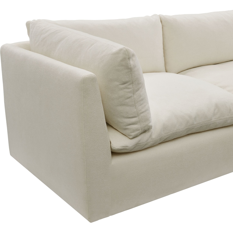 lola white  pc living room   