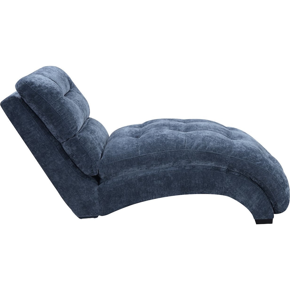 mon blue chaise   