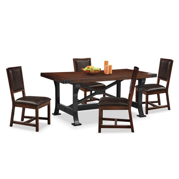 Newcastle Dining Table and 4 Dining Chairs Mahogany American