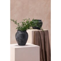 nisso black vase   