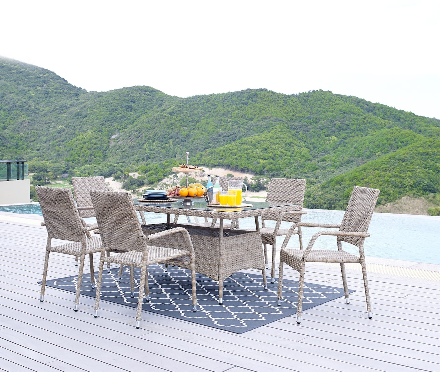 palm island outdoor dining main image  