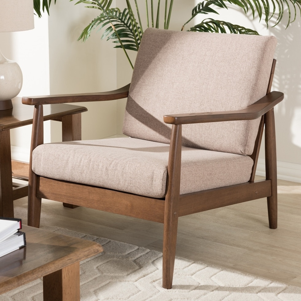 piper light brown accent chair   