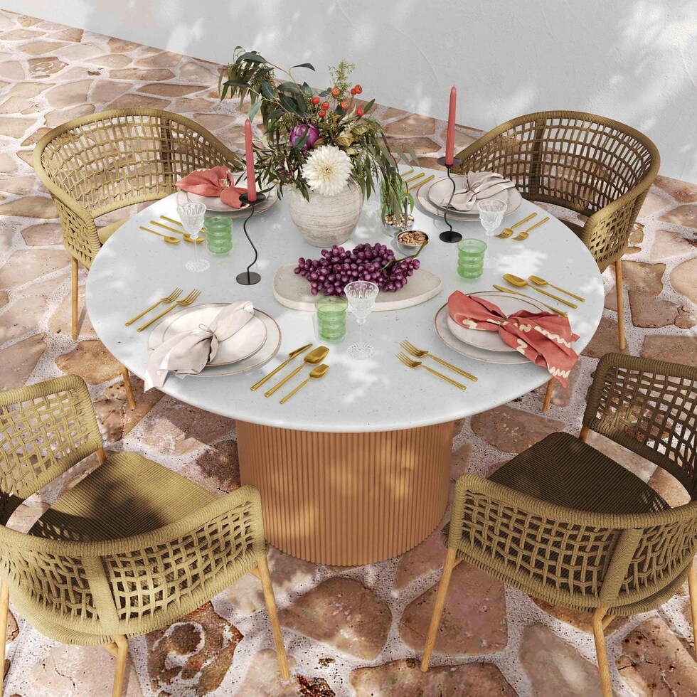 plano light brown outdoor dining chair   