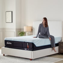 pro adapt  white queen mattress   