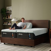 pro adapt  white queen mattress   
