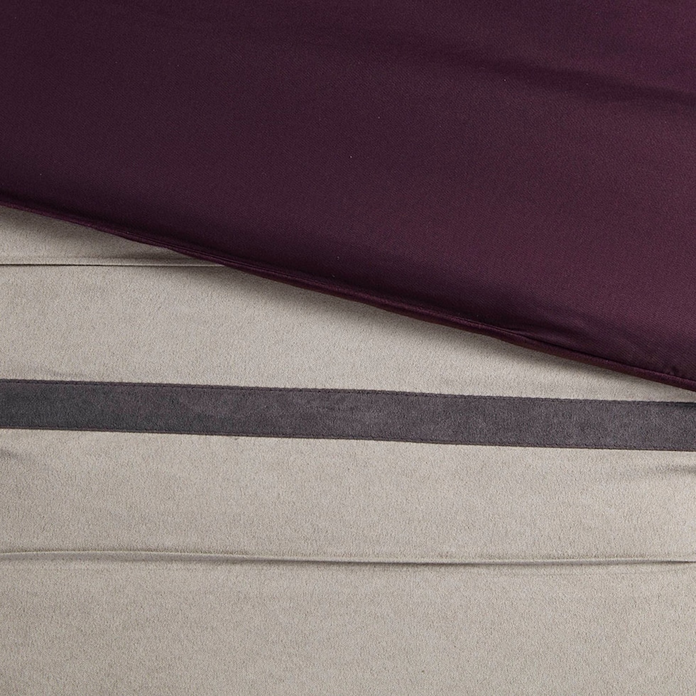 purple swatch  