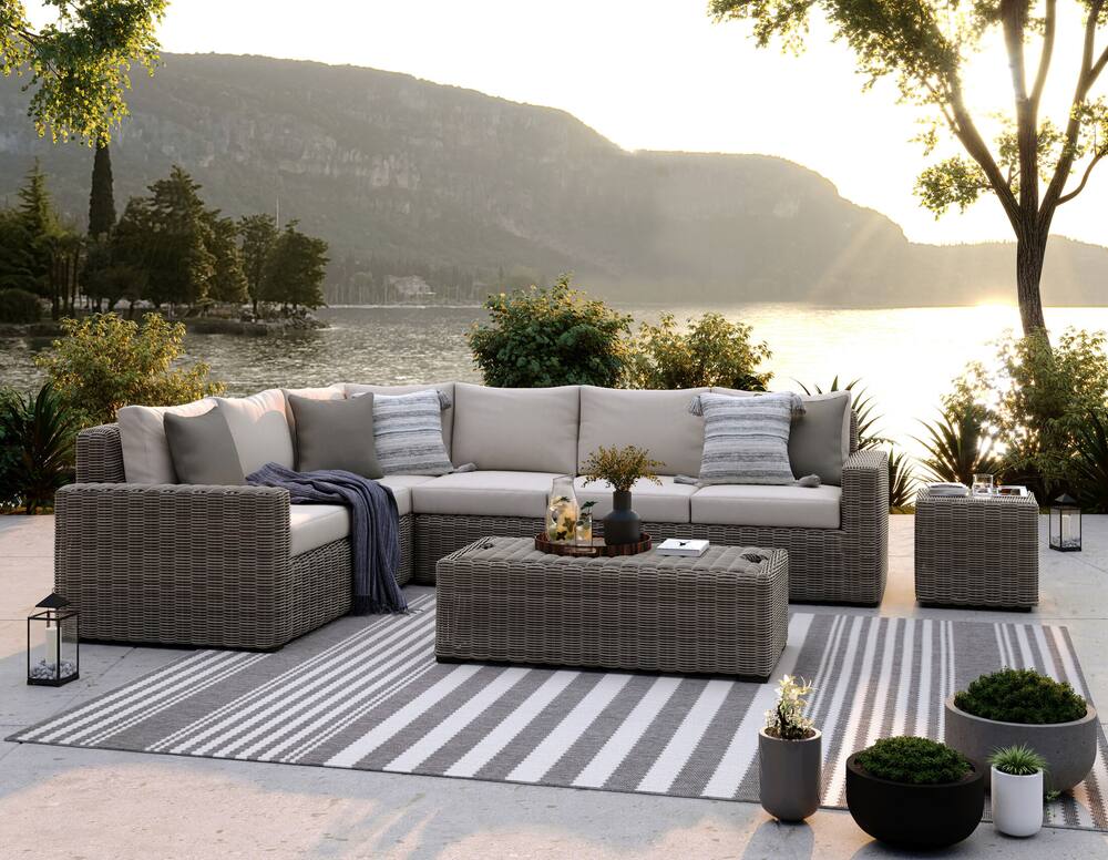 The Riverside Outdoor Collection