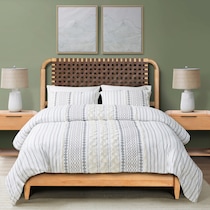 rogue natural queen bed   