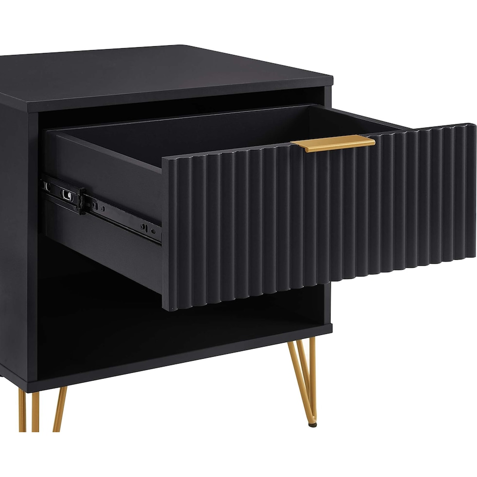 sheridan black  pc bedroom   