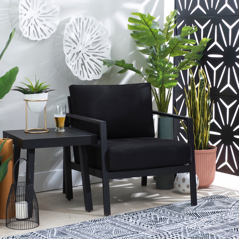 south hampton black outdoor chair   