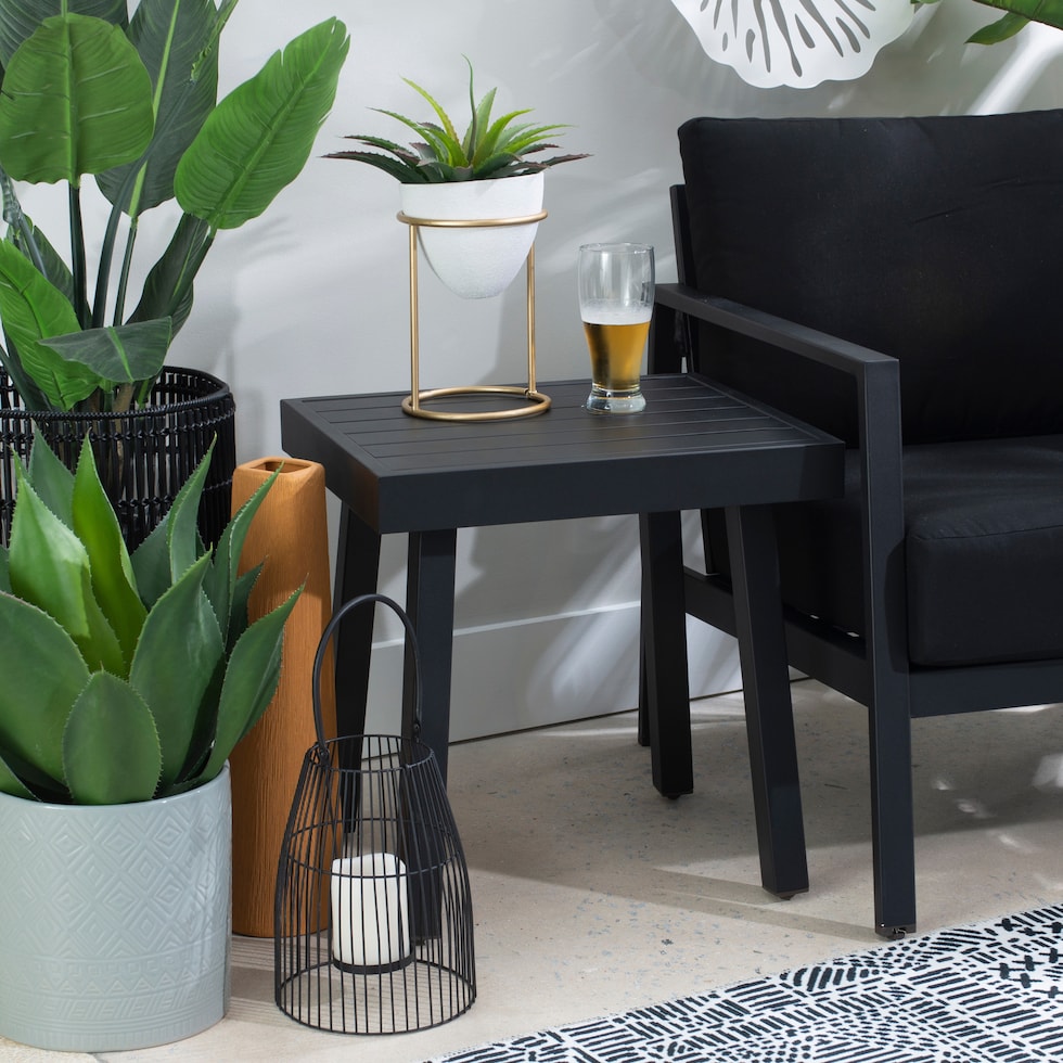 south hampton black outdoor end table   