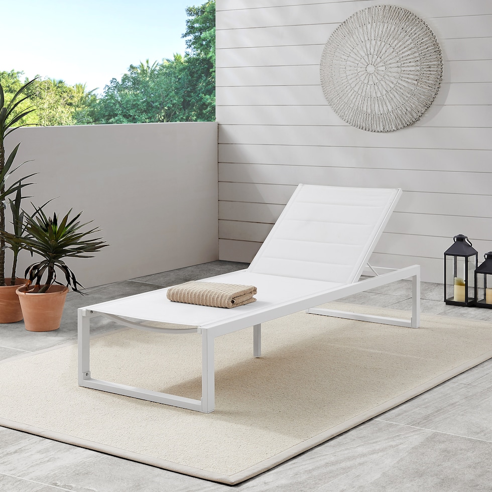 south hampton white outdoor chaise   