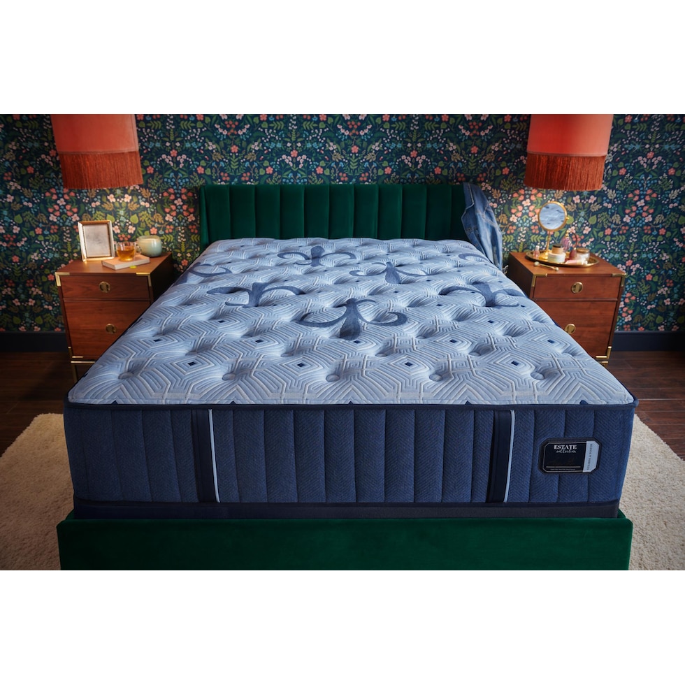 stearns & foster estate blue queen mattress   