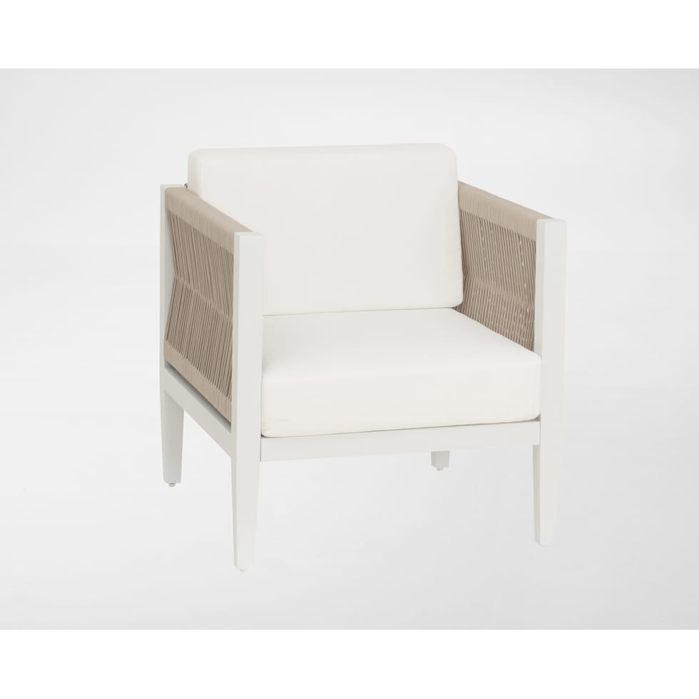 stonehaven white outdoor lounge chair   