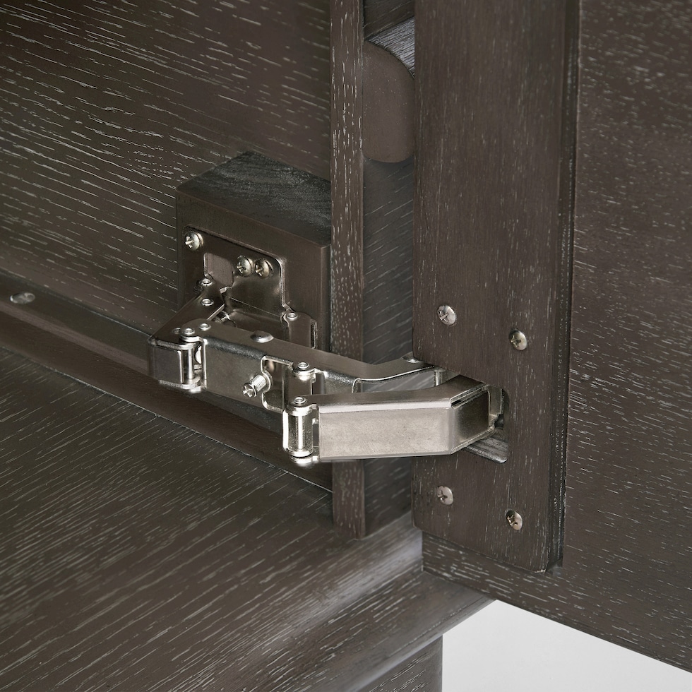 tahoe dining brown server   