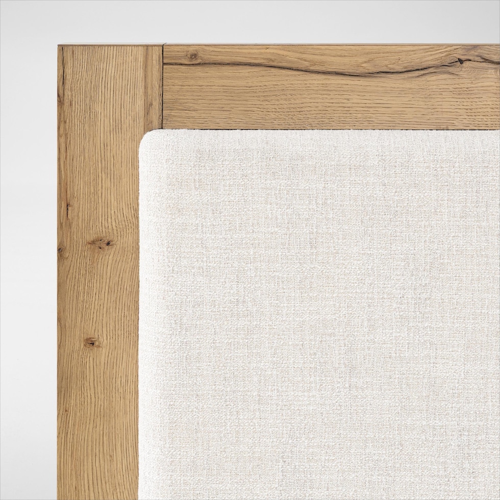 wyatt light brown  pc queen bedroom   